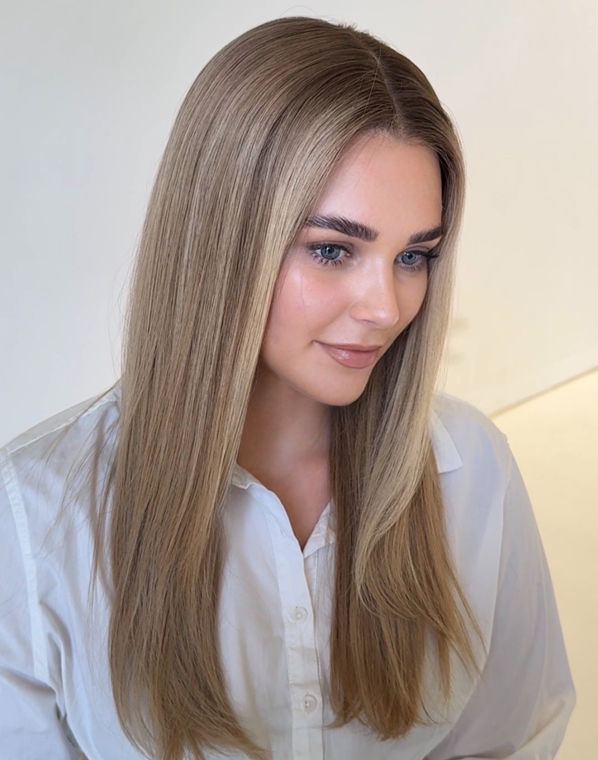 The Sydney | Dark Suede Blonde Human Hair Wig