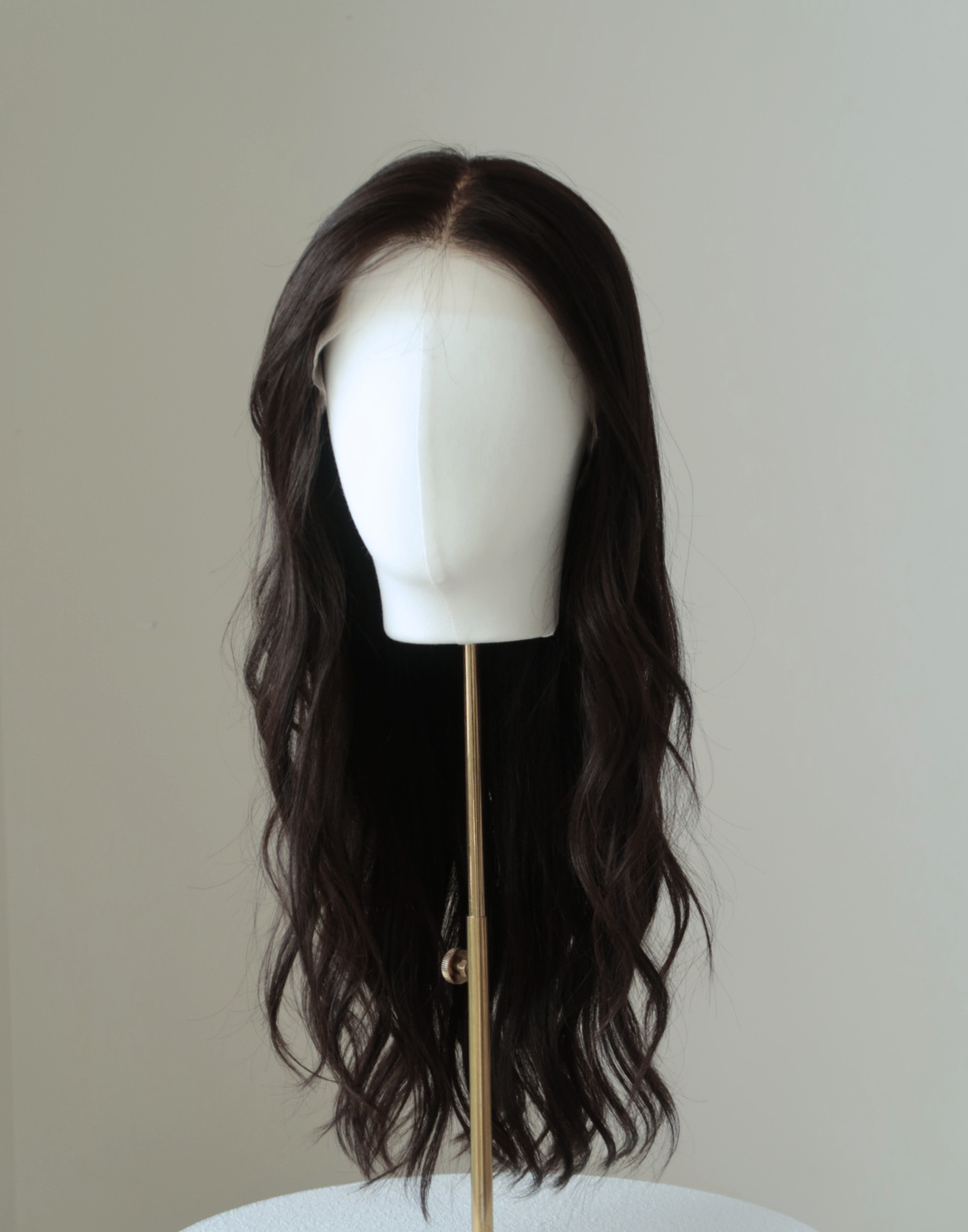 Glueless cap construction of Sable lace top raw human hair wig